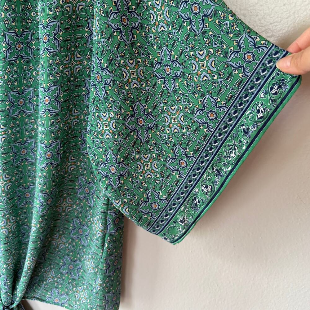 Max Studio Size 1X Tie front green floral blouse - Picture 6 of 10